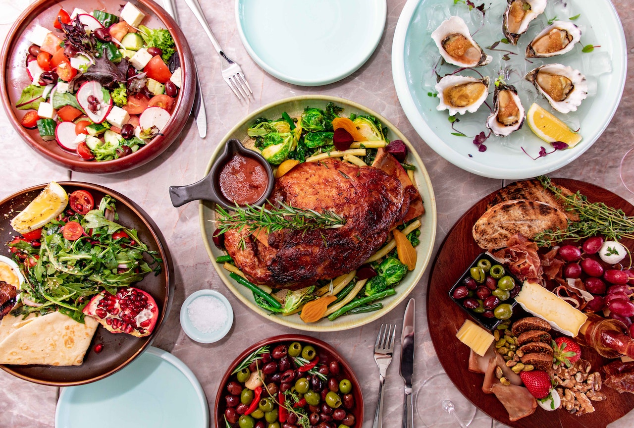 The people behind 7dish sharing a meal